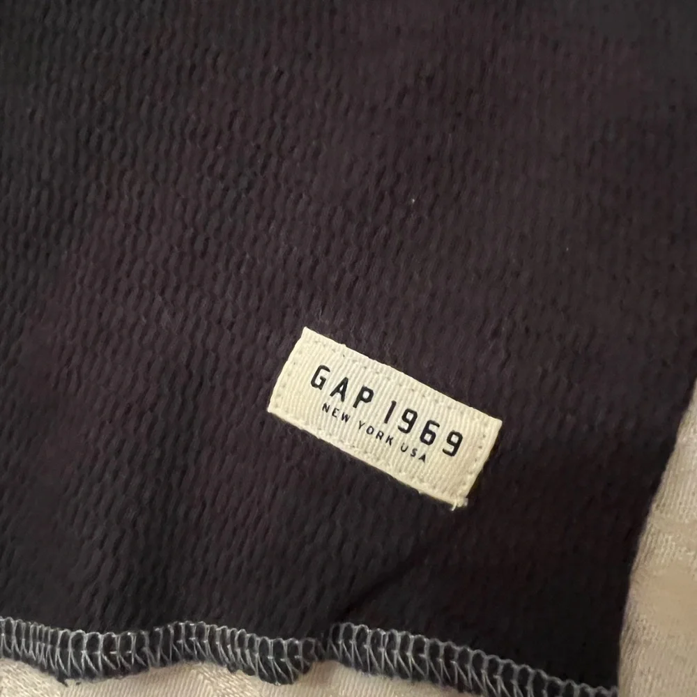 Gap Long Sleeve Waffle Tee Cotton Gray NEW NWT